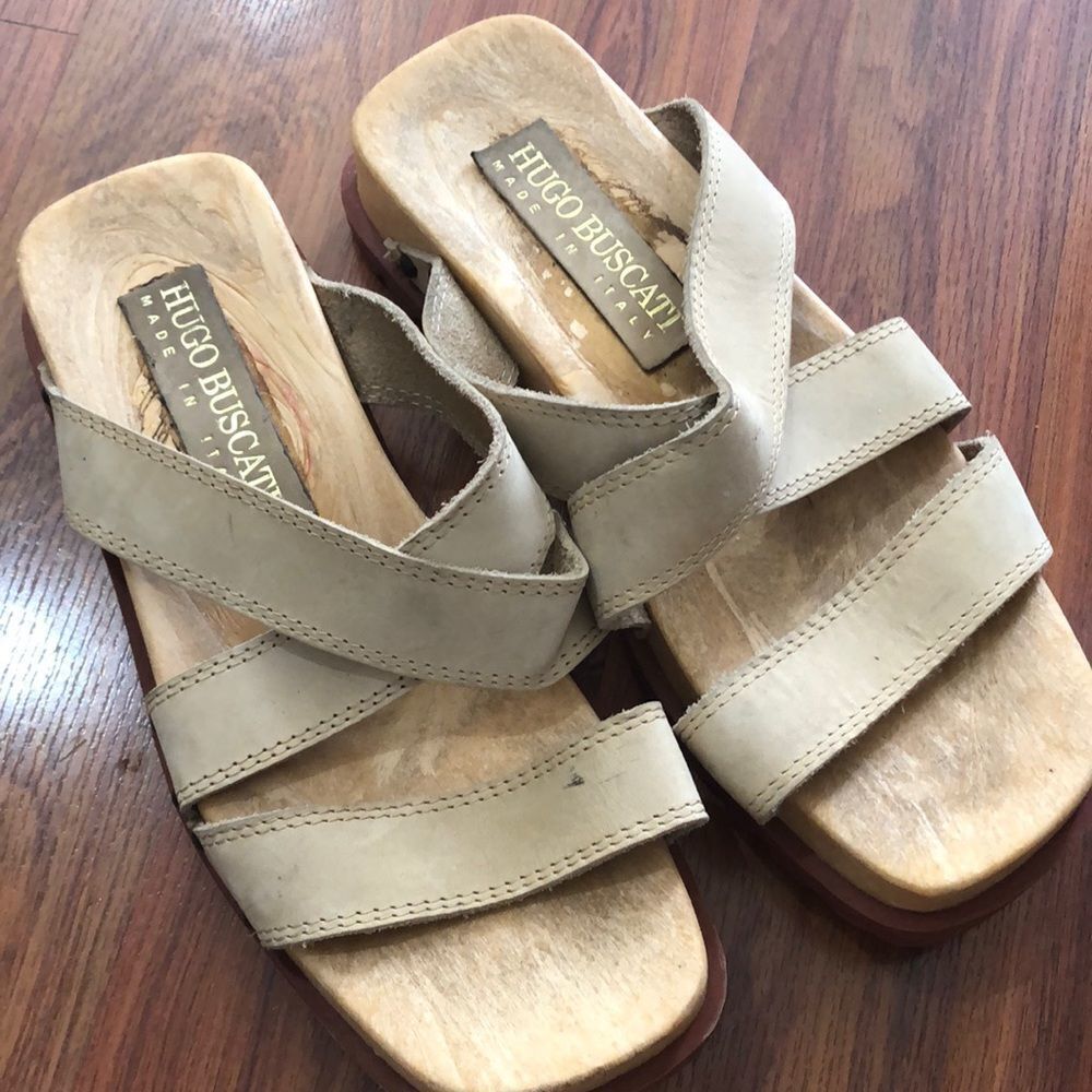 Hugo Buscati Italy Cream suede wooden sandals. 8